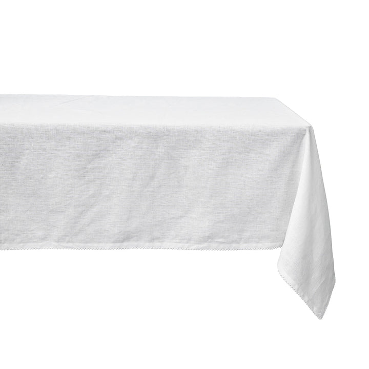 Berry Scallop 60" x 120" Tablecloth - White
