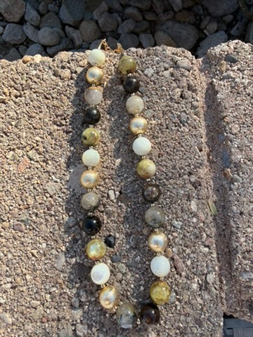 The Neutral By Nature l Essential Necklace