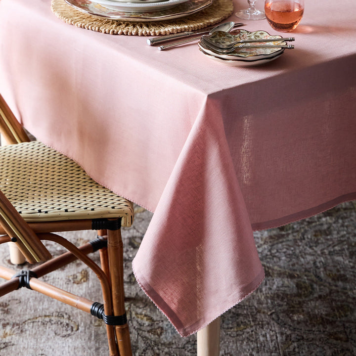 Berry Scallop 60" x 120" Tablecloth - Pink