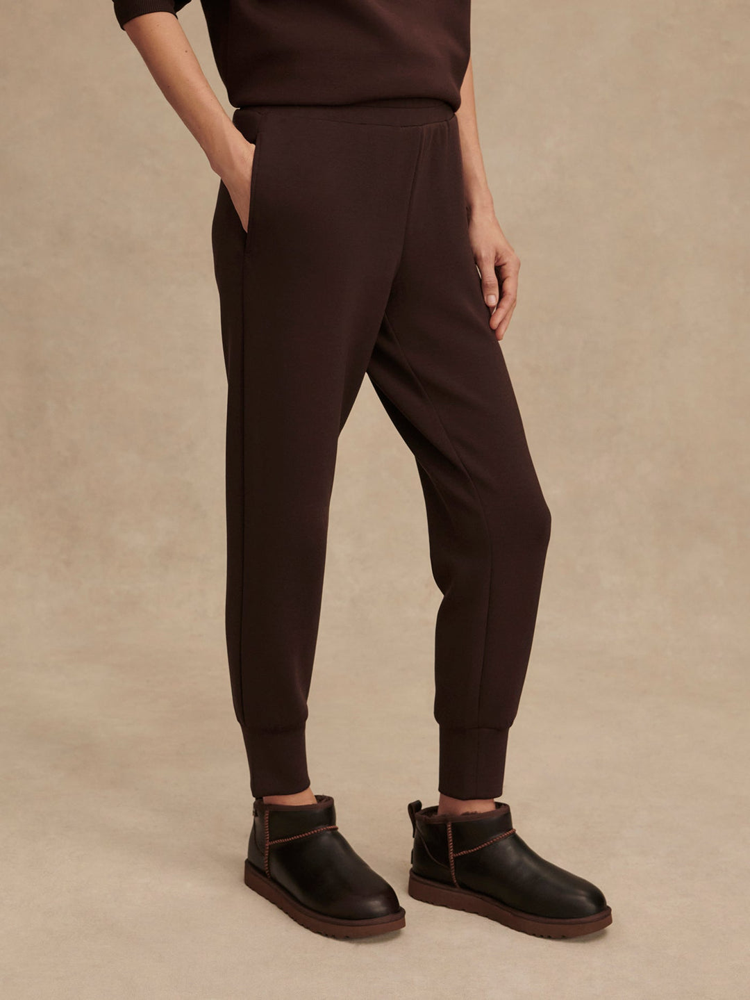 The Slim Cuff Pant 27.5 (Coffee Bean)