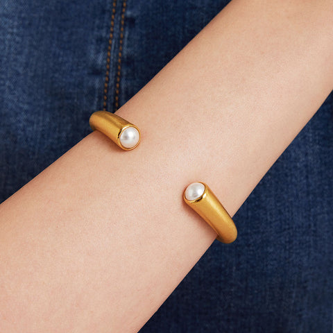 Knockout Cuff - Gold / Pearl