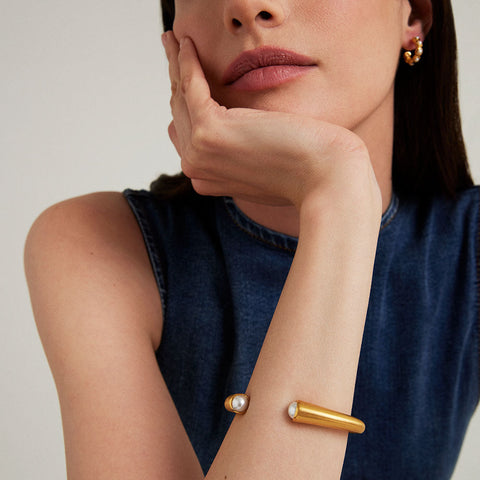 Knockout Cuff - Gold / Pearl