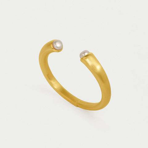 Knockout Cuff - Gold / Pearl