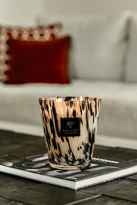 Black Pearls Scented Candle (Max 10)