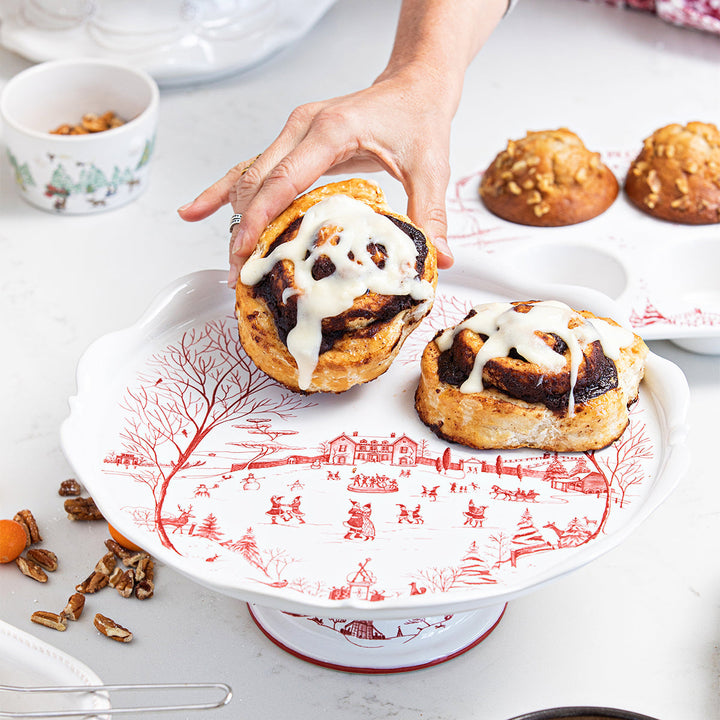 Country Estate Winter Frolic Cake Stand