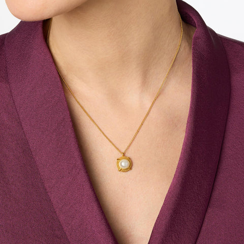 Cabochon Solitaire Necklace