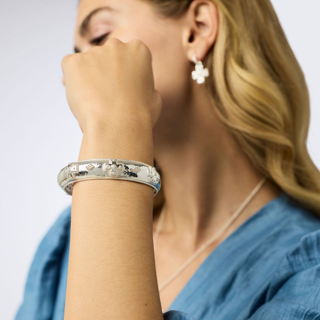 Canterbury Hinge Bangle