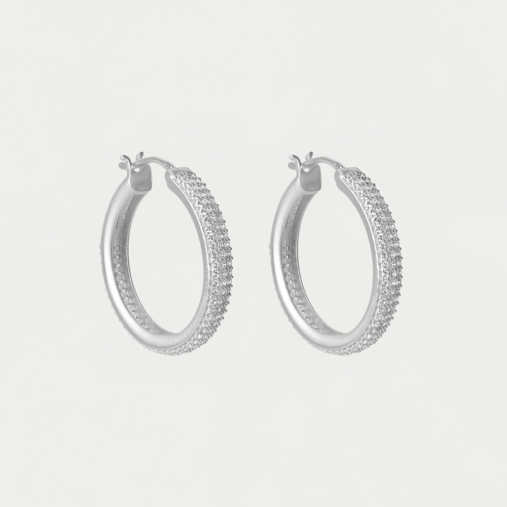Giselle Pavé Hoops