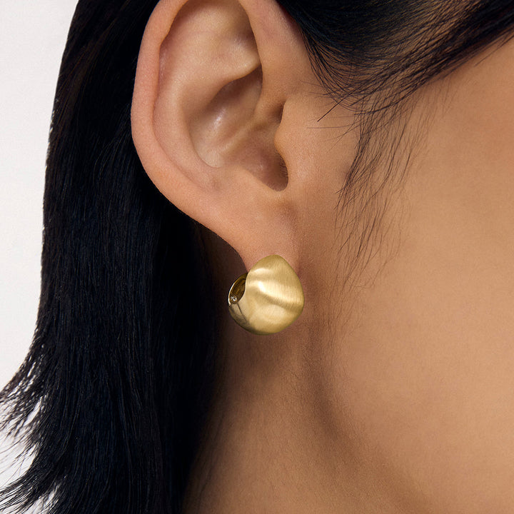 Serra Huggie Hoops