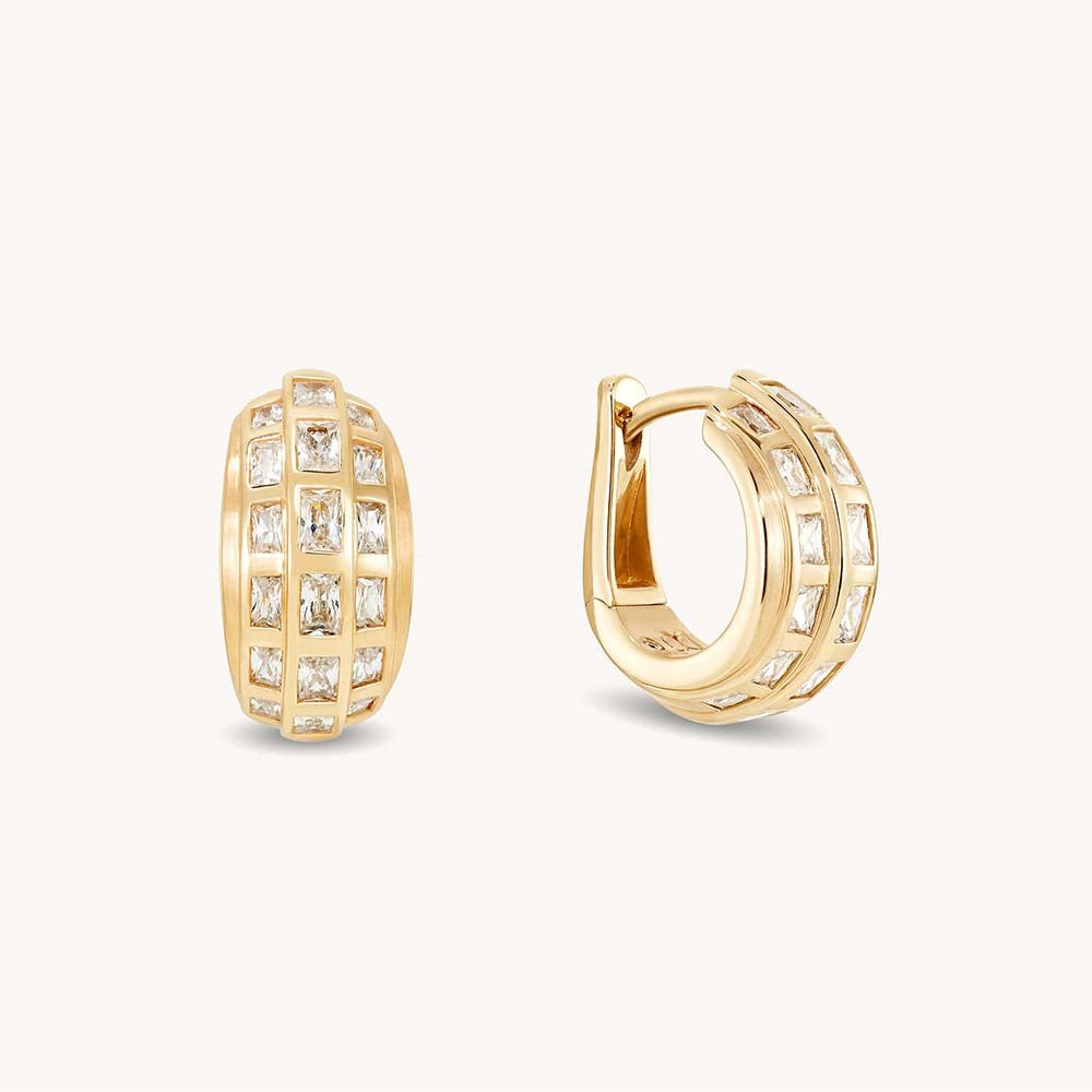 Gia Huggie Hoops