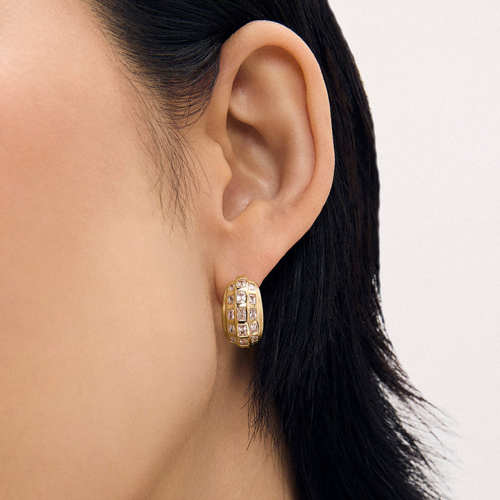 Gia Huggie Hoops