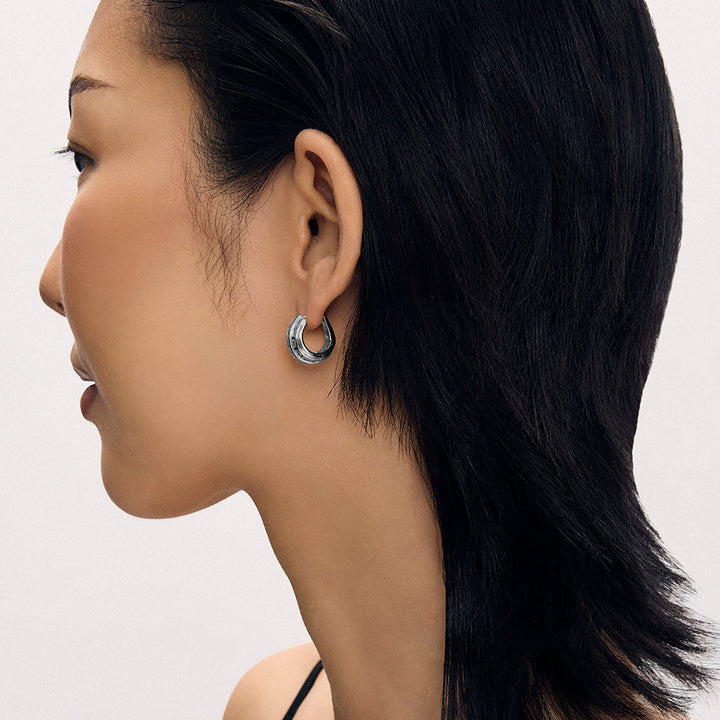 Gia Huggie Hoops