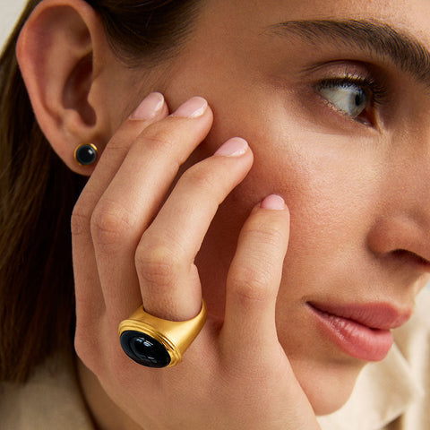 Forme Gemstone Statement Ring - Gold / Black Onyx