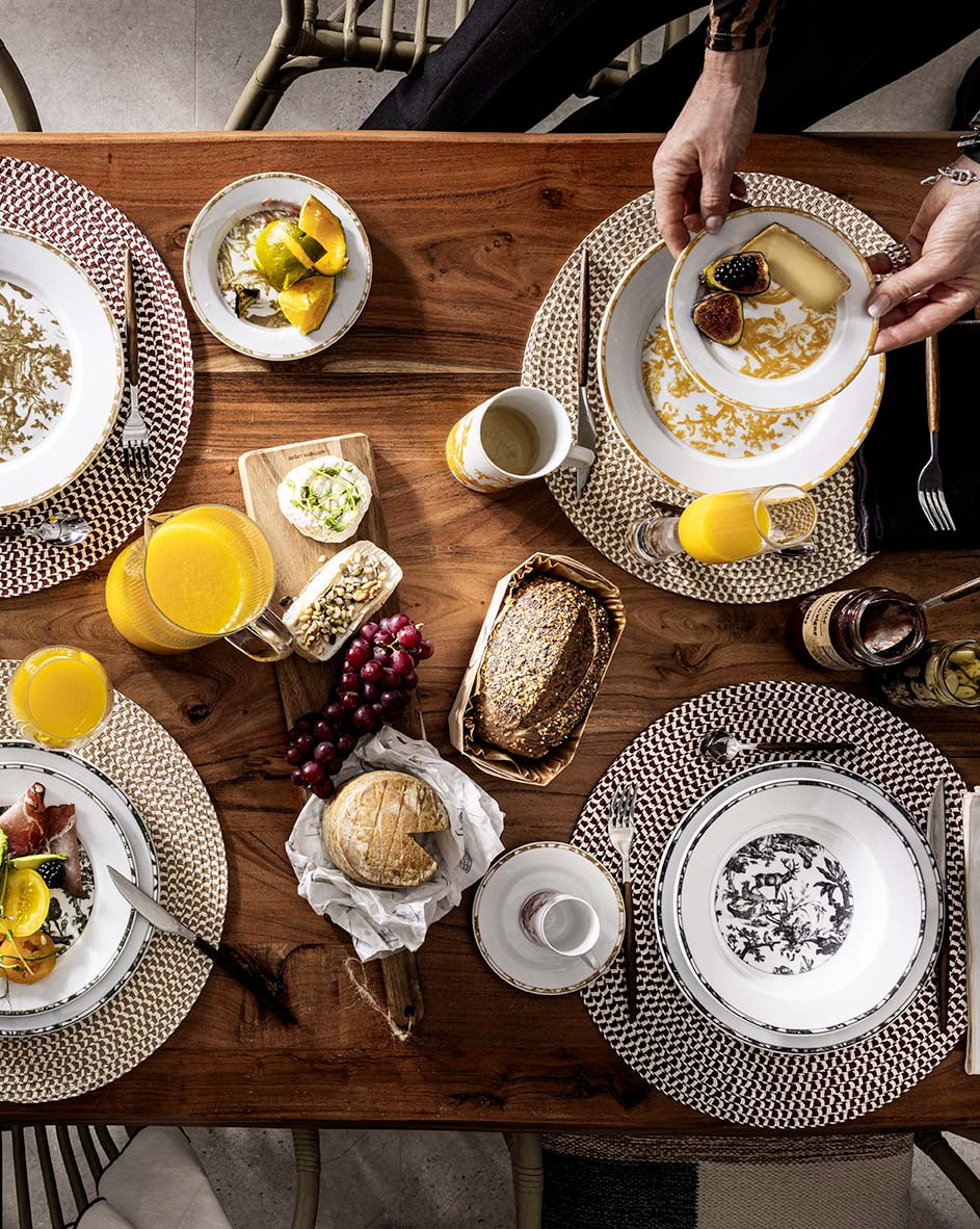 Toile de Jouy, Soup Plate: The Four Parts of the World, Dark Gray, Set of 4