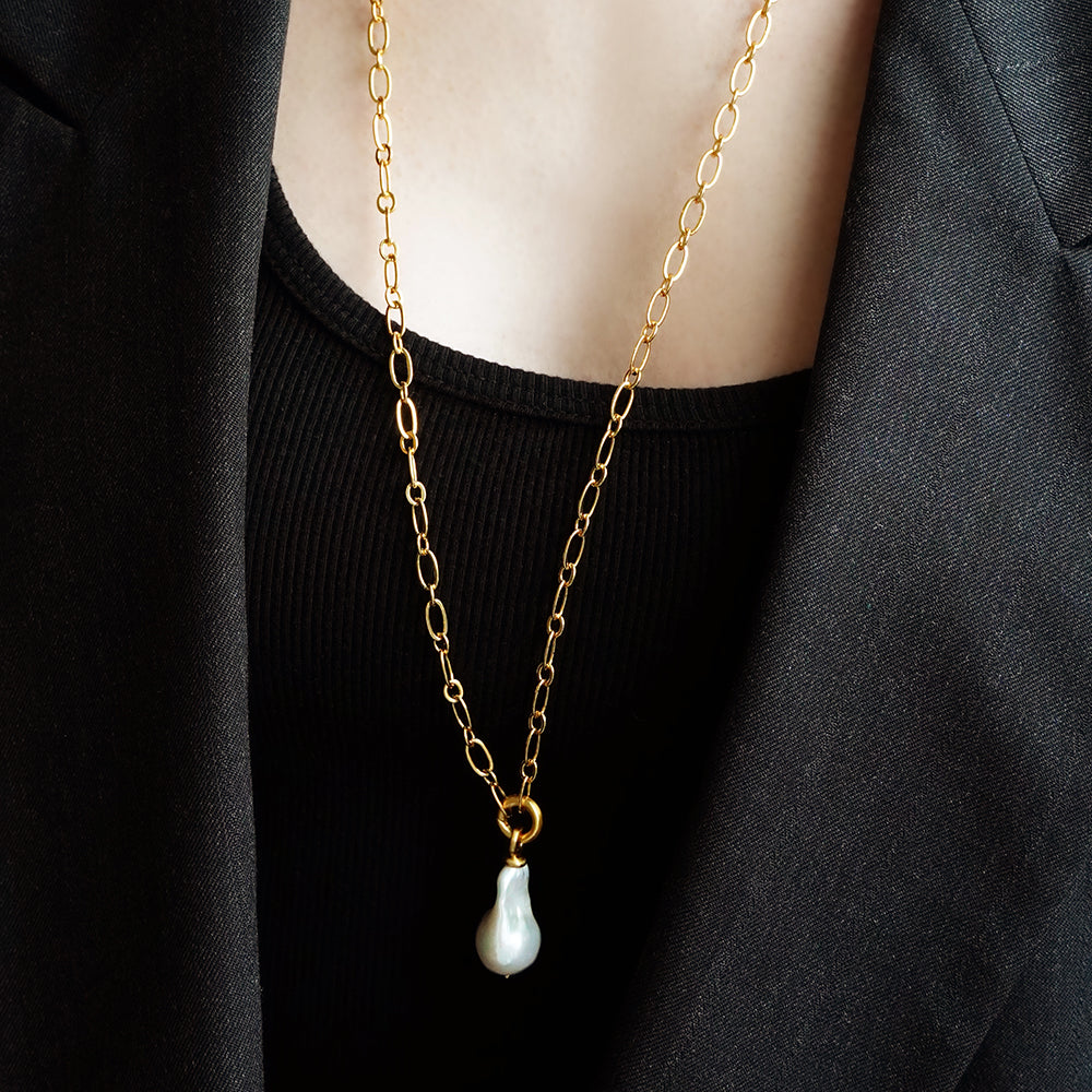 Florence Long Pendant Necklace