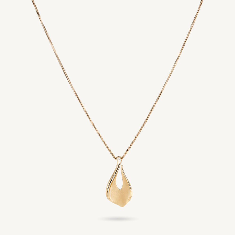 Lanta Pendant Necklace