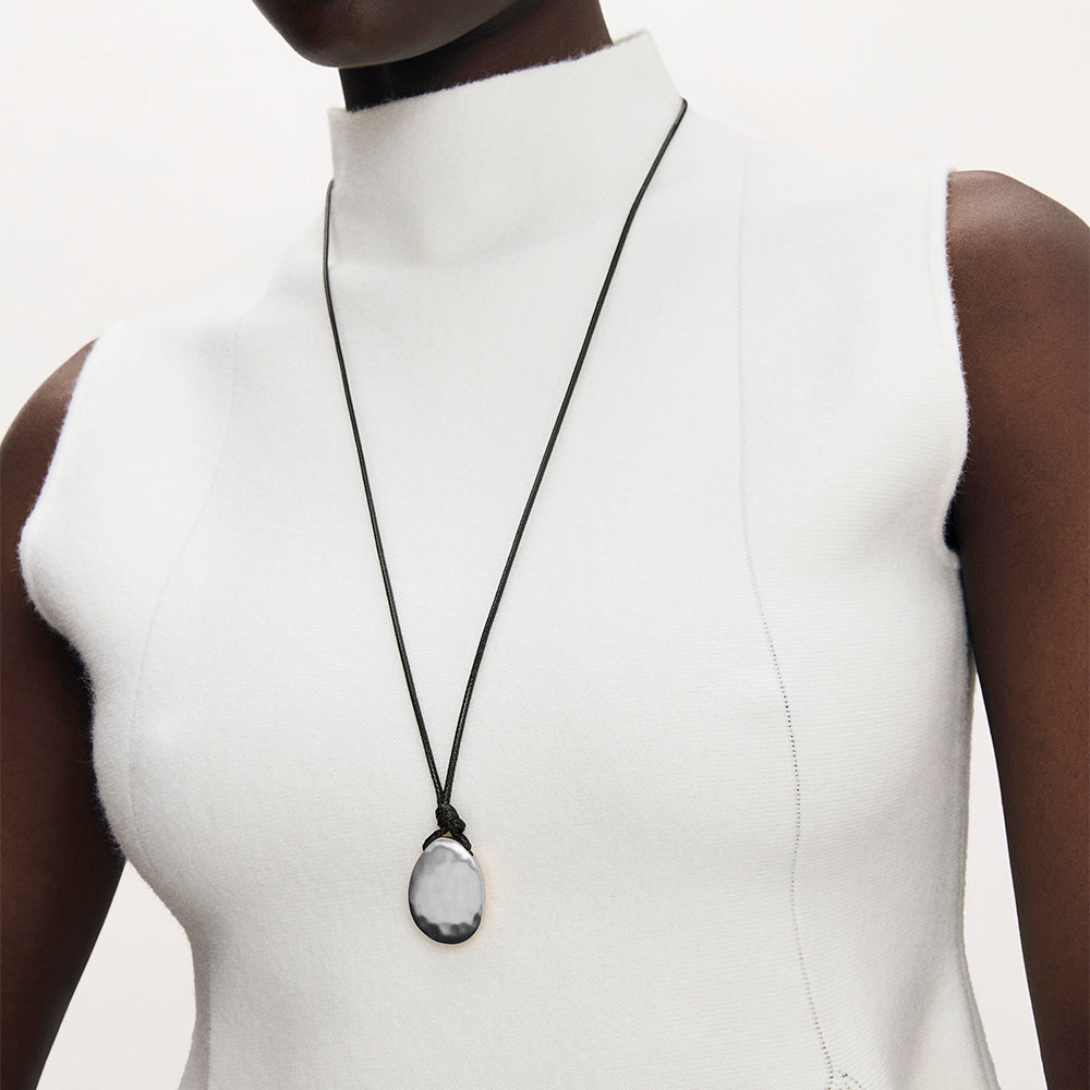 Serra Long Pendant Necklace