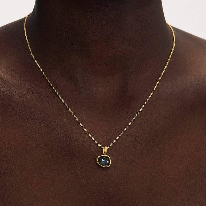 Cala Pendant Necklace
