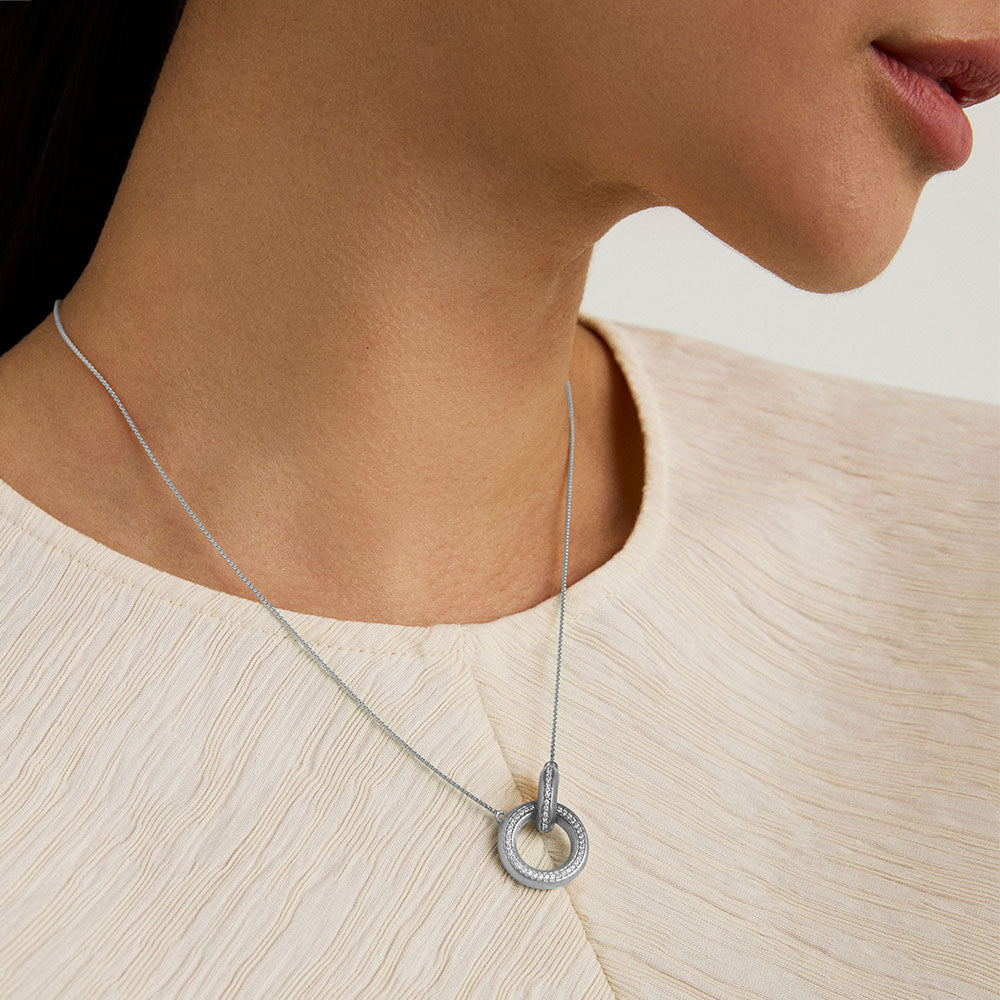 Dauphine Pavé Pendant Necklace