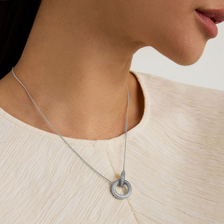 Dauphine Pavé Pendant Necklace