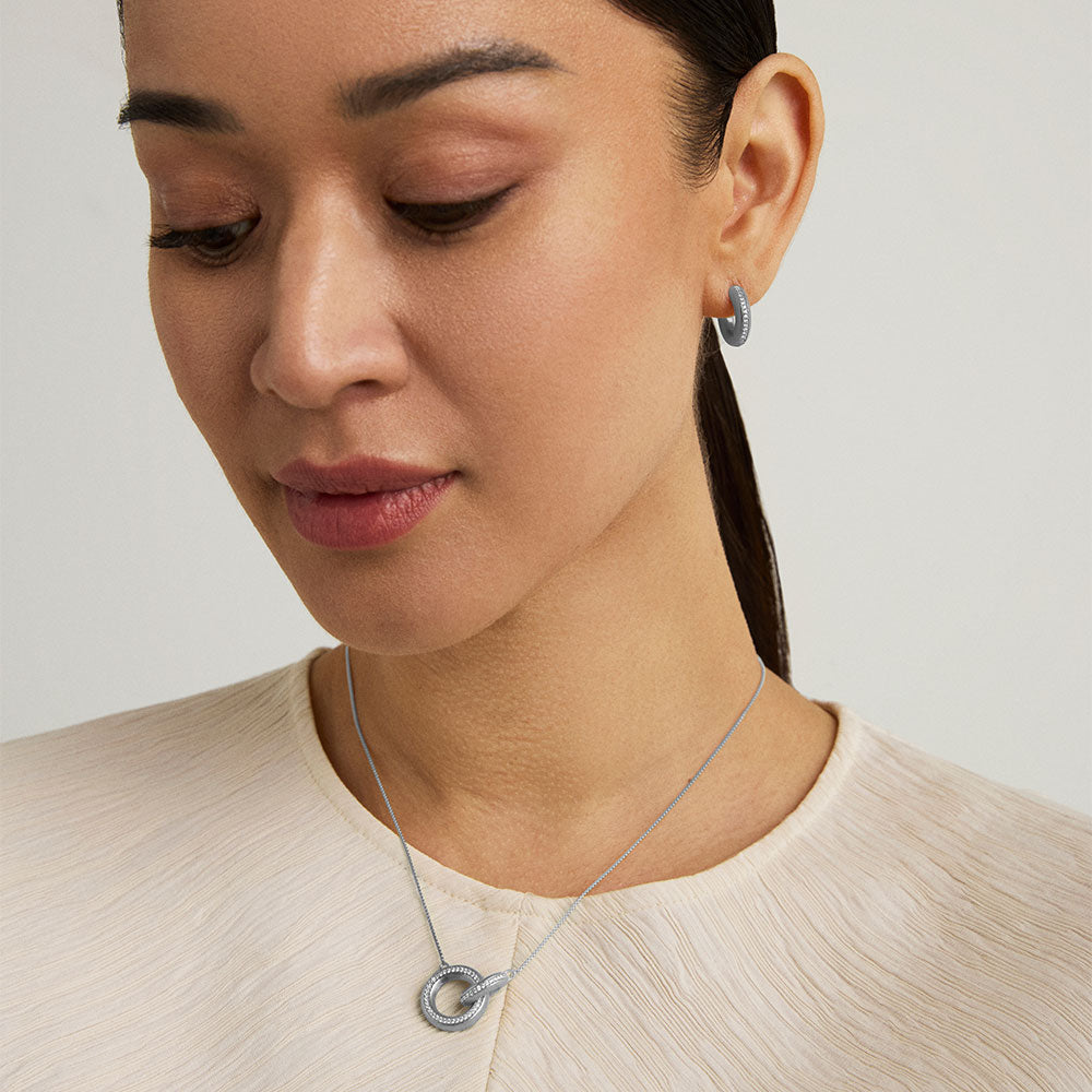 Dauphine Pavé Pendant Necklace