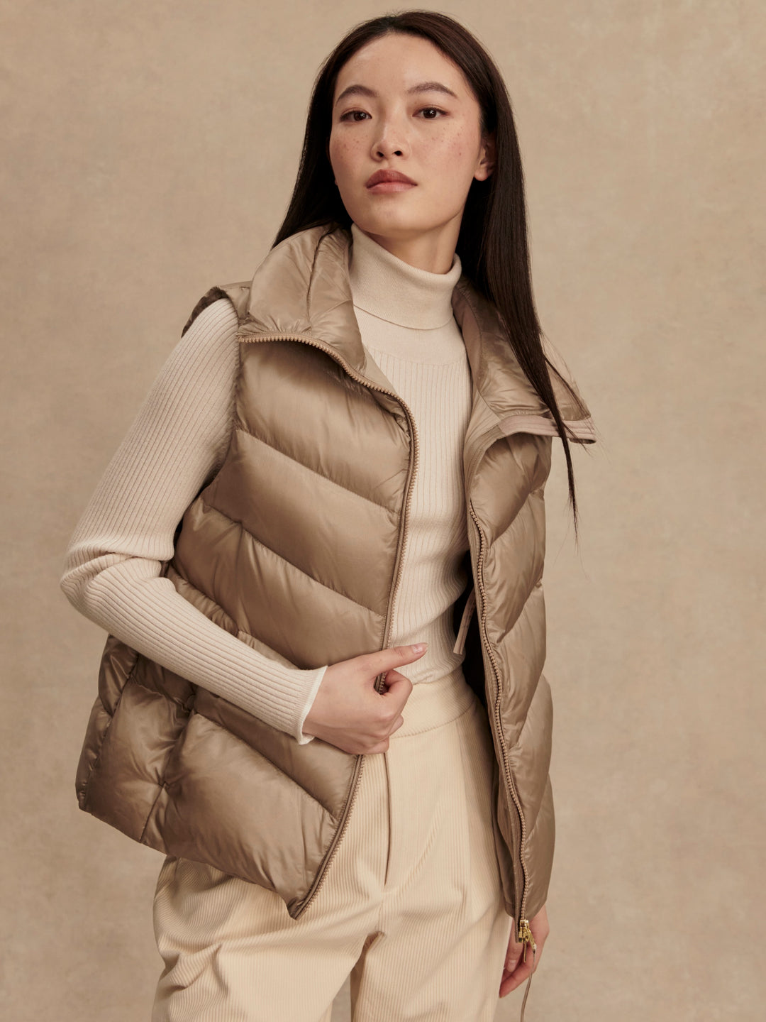Bextor Lightweight Down Gilet (Simply Taupe)