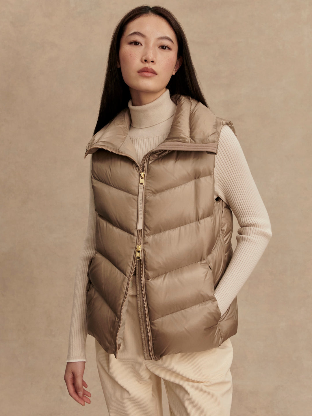 Bextor Lightweight Down Gilet (Simply Taupe)