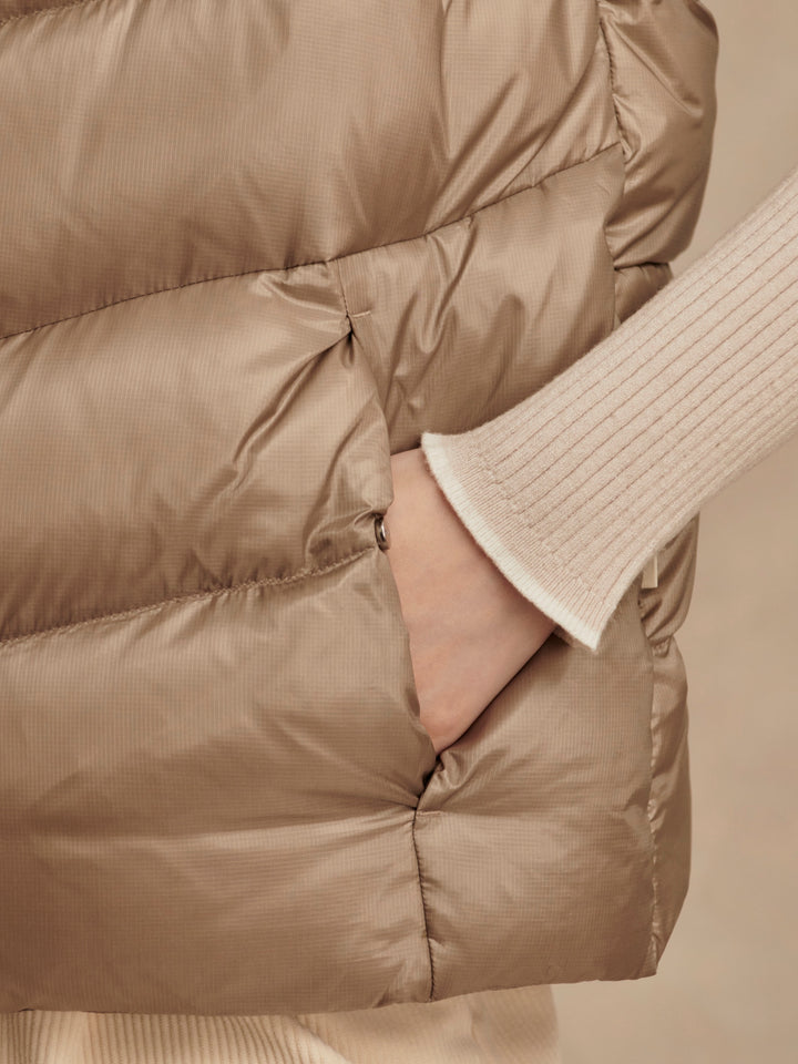 Bextor Lightweight Down Gilet (Simply Taupe)