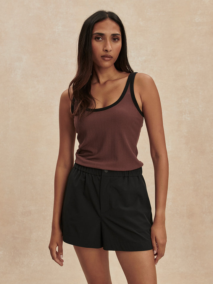 Nila Mid Rise Short 3.5 (Black)