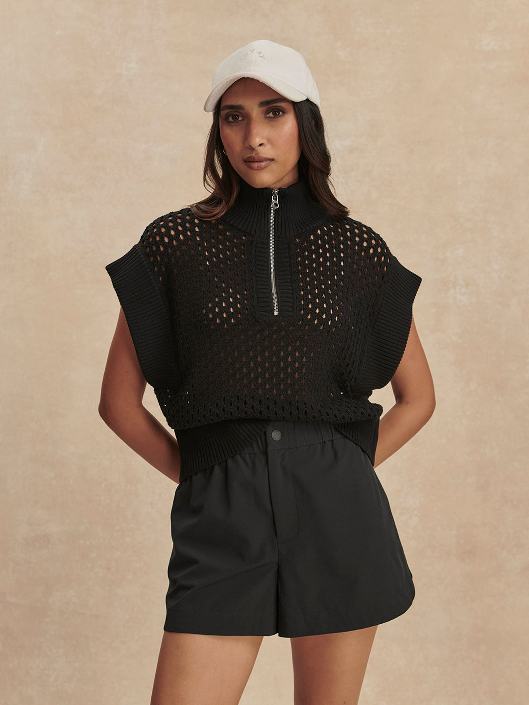 Nila Mid Rise Short 3.5 (Black)