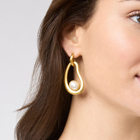 Wave Statement Earring