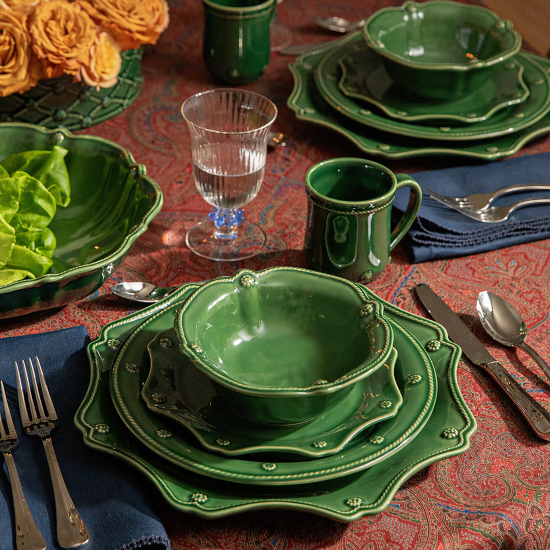 Berry &amp; Thread 16pc Place Setting - Basil