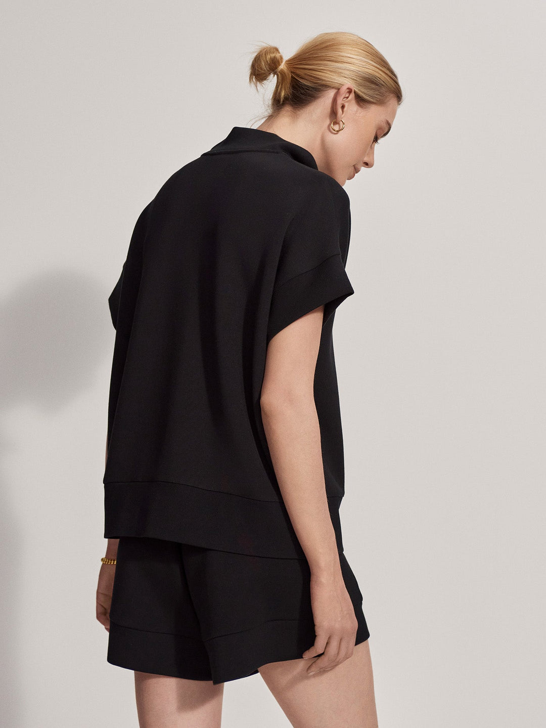 Ritchie Short Sleeve Sweat (Black)