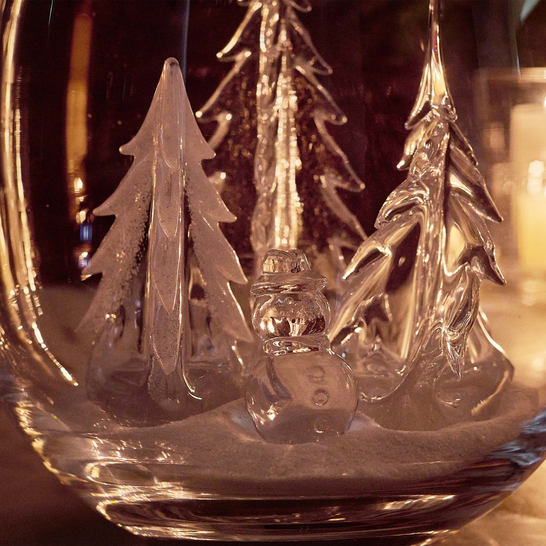 Woodstock Festive Snow Globe