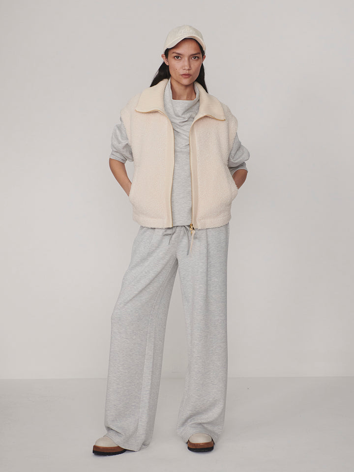 Dominic Sherpa Gilet (Sandshell)