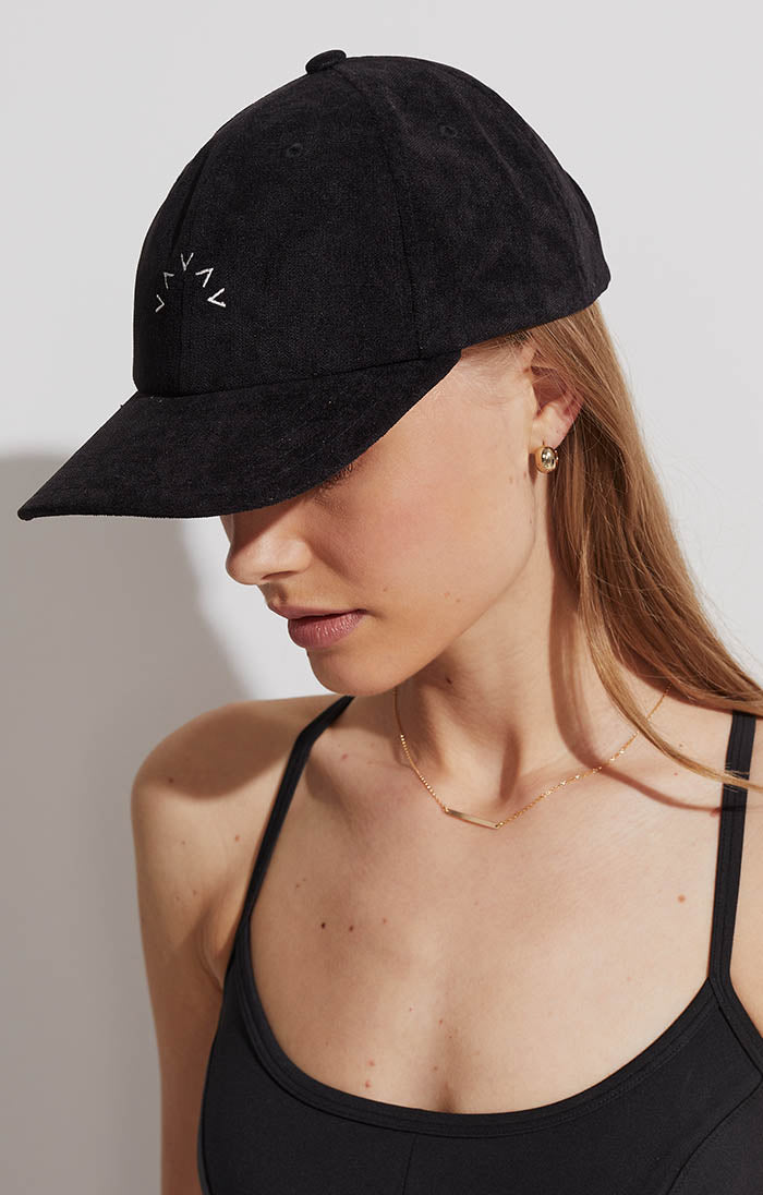 Franklin Cap (Black / Ivory)