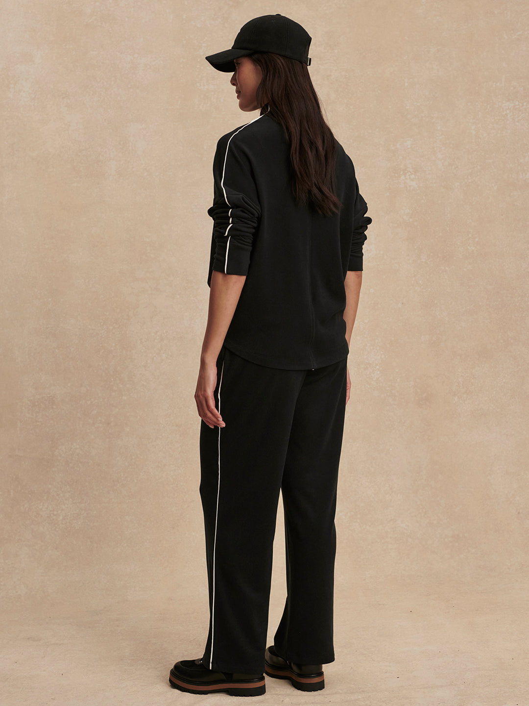 Rona High Neck Midlayer (Black / Snow White)