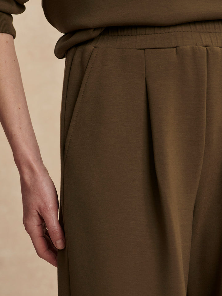 The Extra Wide Leg Pant 29.5 (Military Olive)