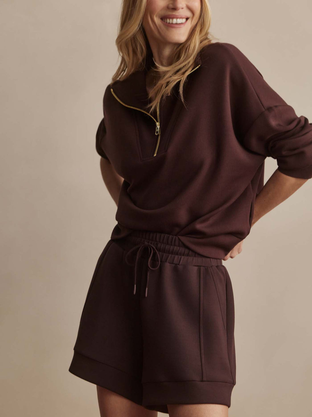 Atrium High Rise Short 4.5 (Coffee Bean)