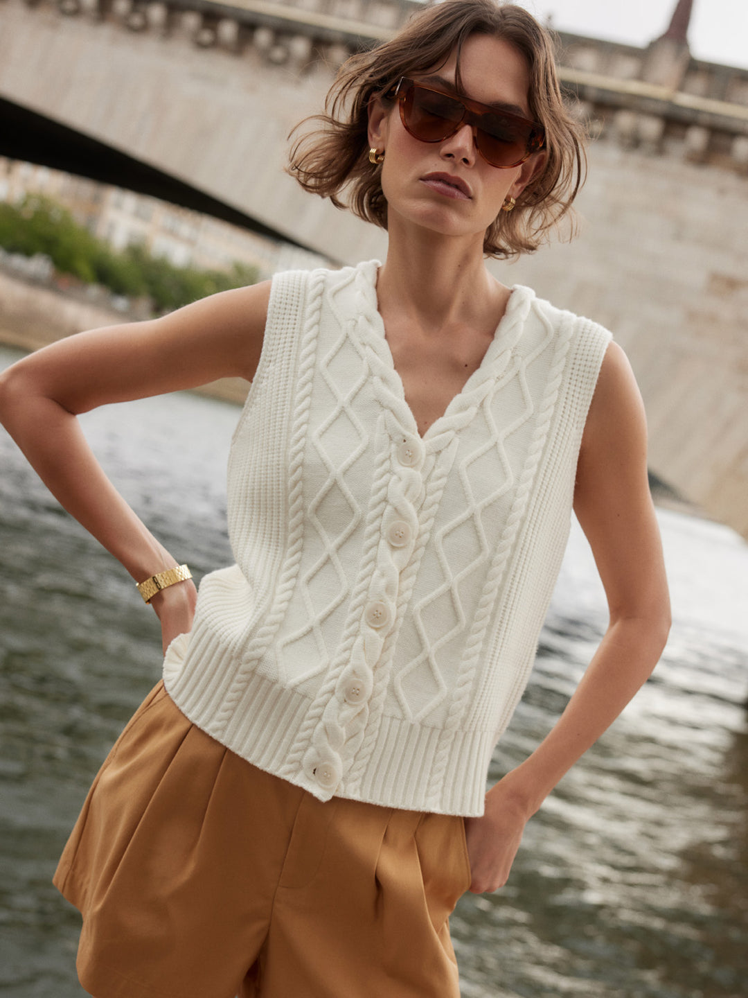 Tatyana Cable Knit Vest (Egret)