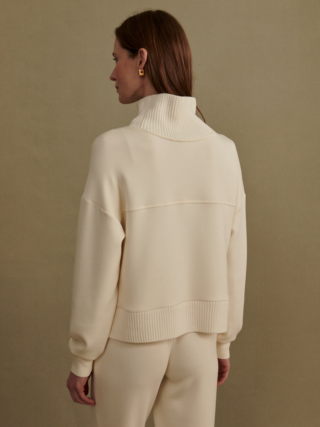 Celia High Neck Crop Sweat (Pristine)