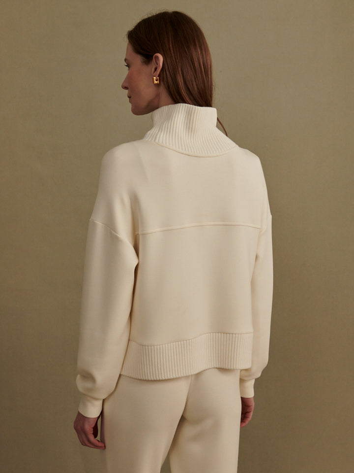 Celia High Neck Crop Sweat (Pristine)