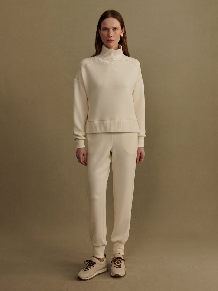 Celia High Neck Crop Sweat (Pristine)