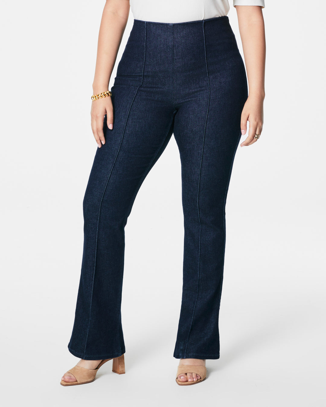 Spanxshape™ Everywear Zero Waistband Micro Flare Jeans (Raw Indigo Wash)