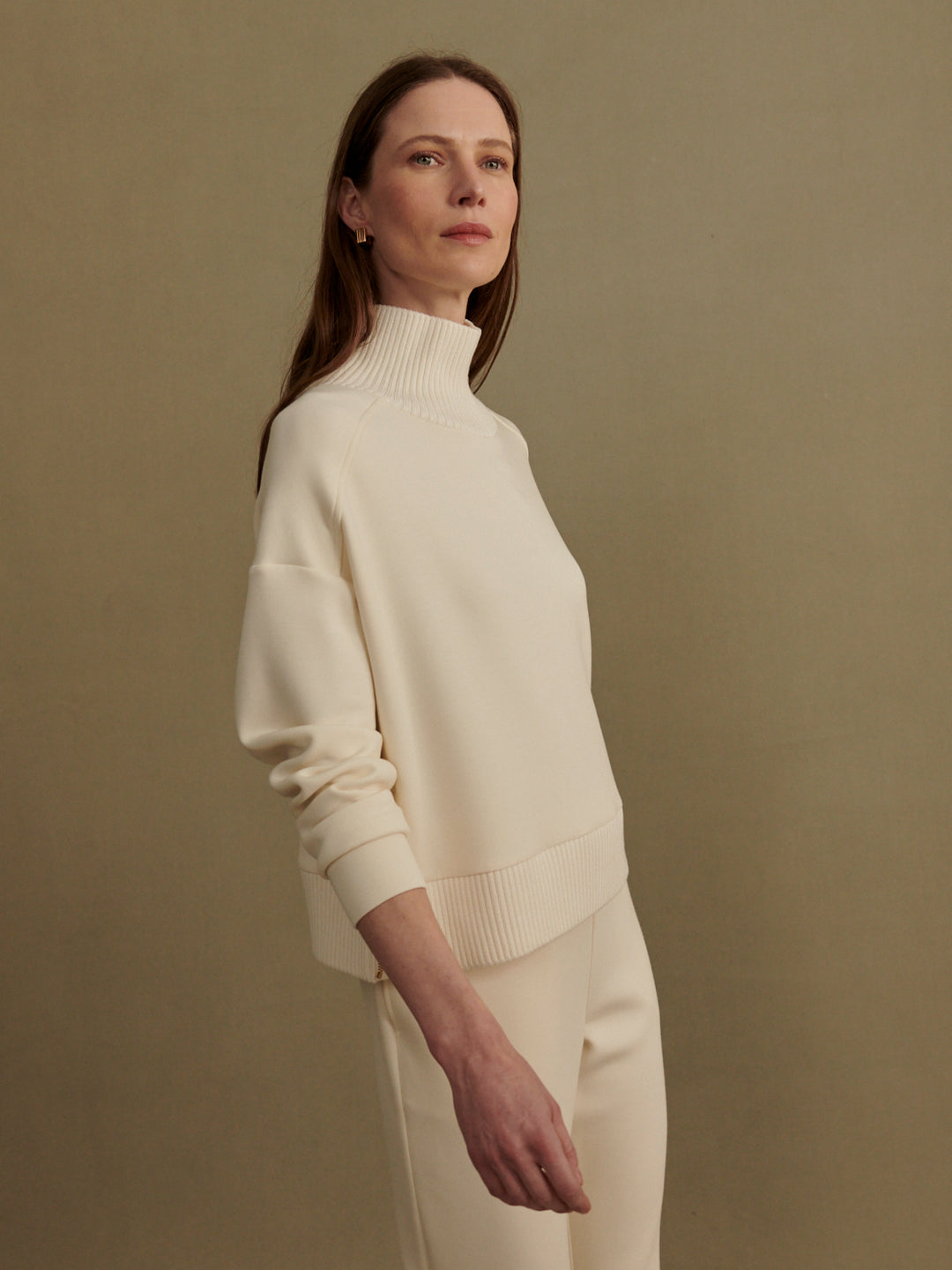 Celia High Neck Crop Sweat (Pristine)