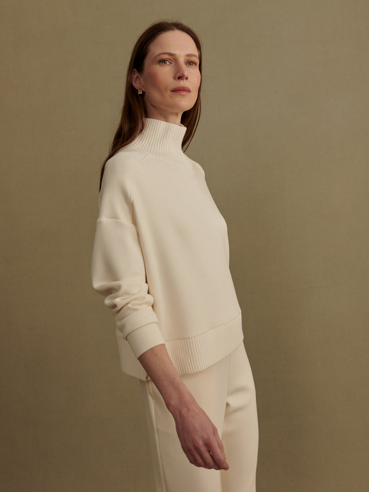 Celia High Neck Crop Sweat (Pristine)