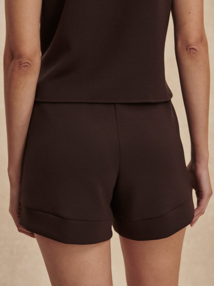 Atrium High Rise Short 4.5 (Coffee Bean)