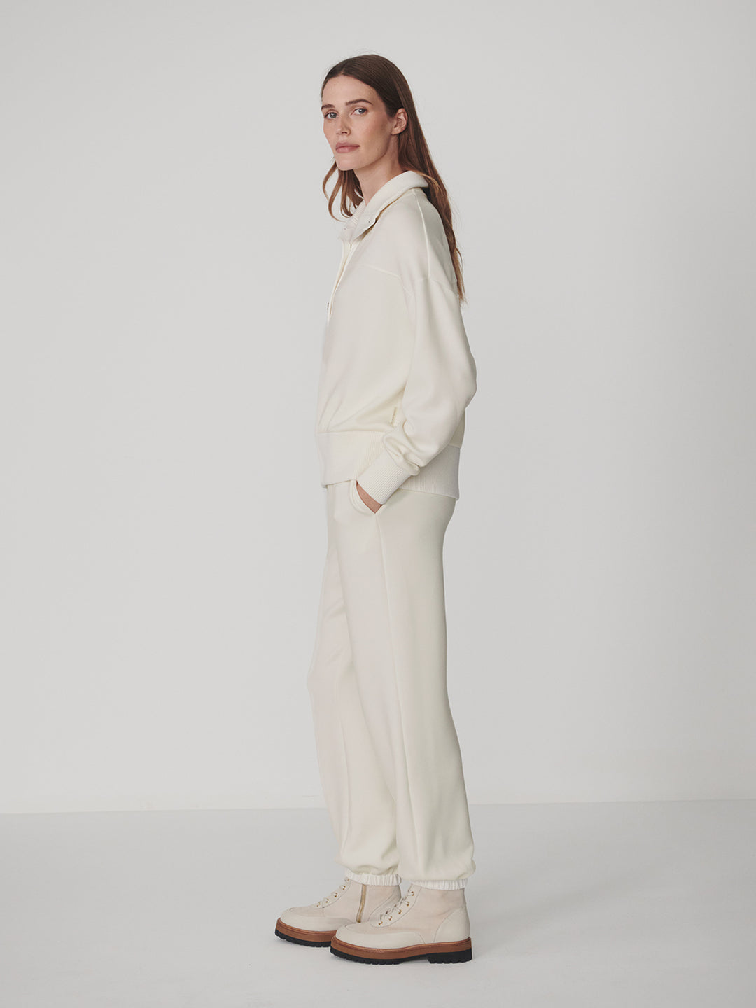 Bronya Button Placket Sweat (Pristine)