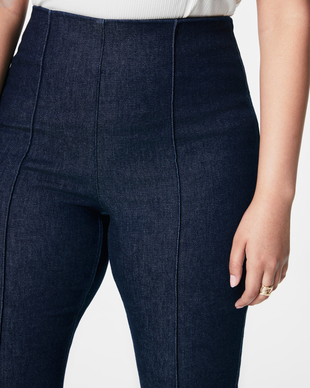 Spanxshape™ Everywear Zero Waistband Micro Flare Jeans (Raw Indigo Wash)