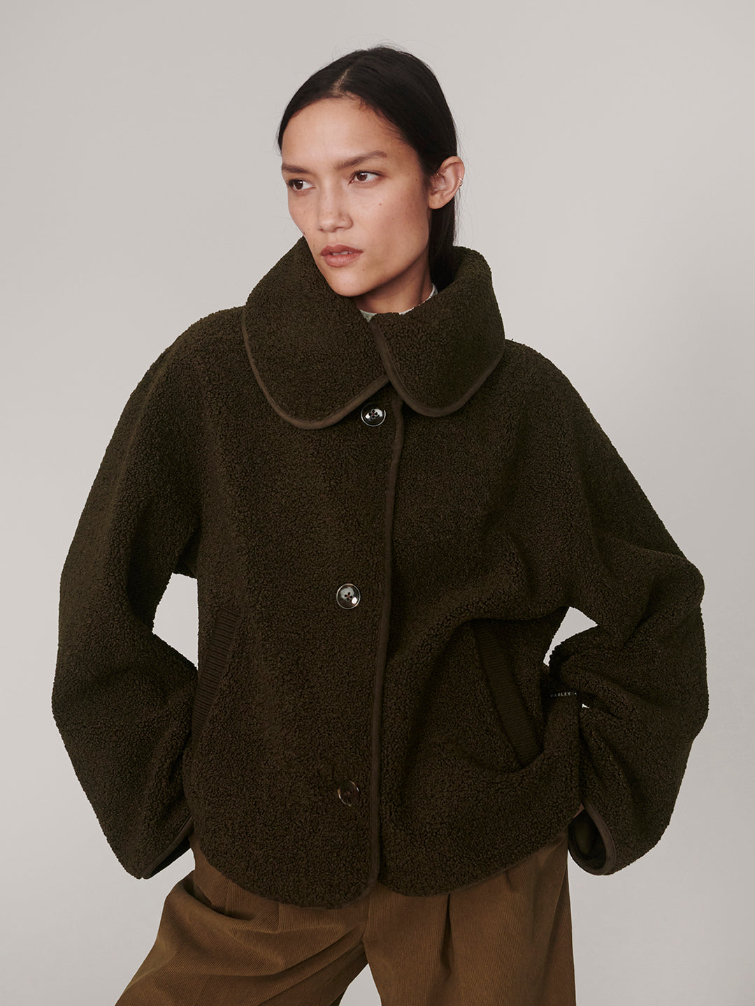Kellan Short Boxy Jacket (Olive Bark)